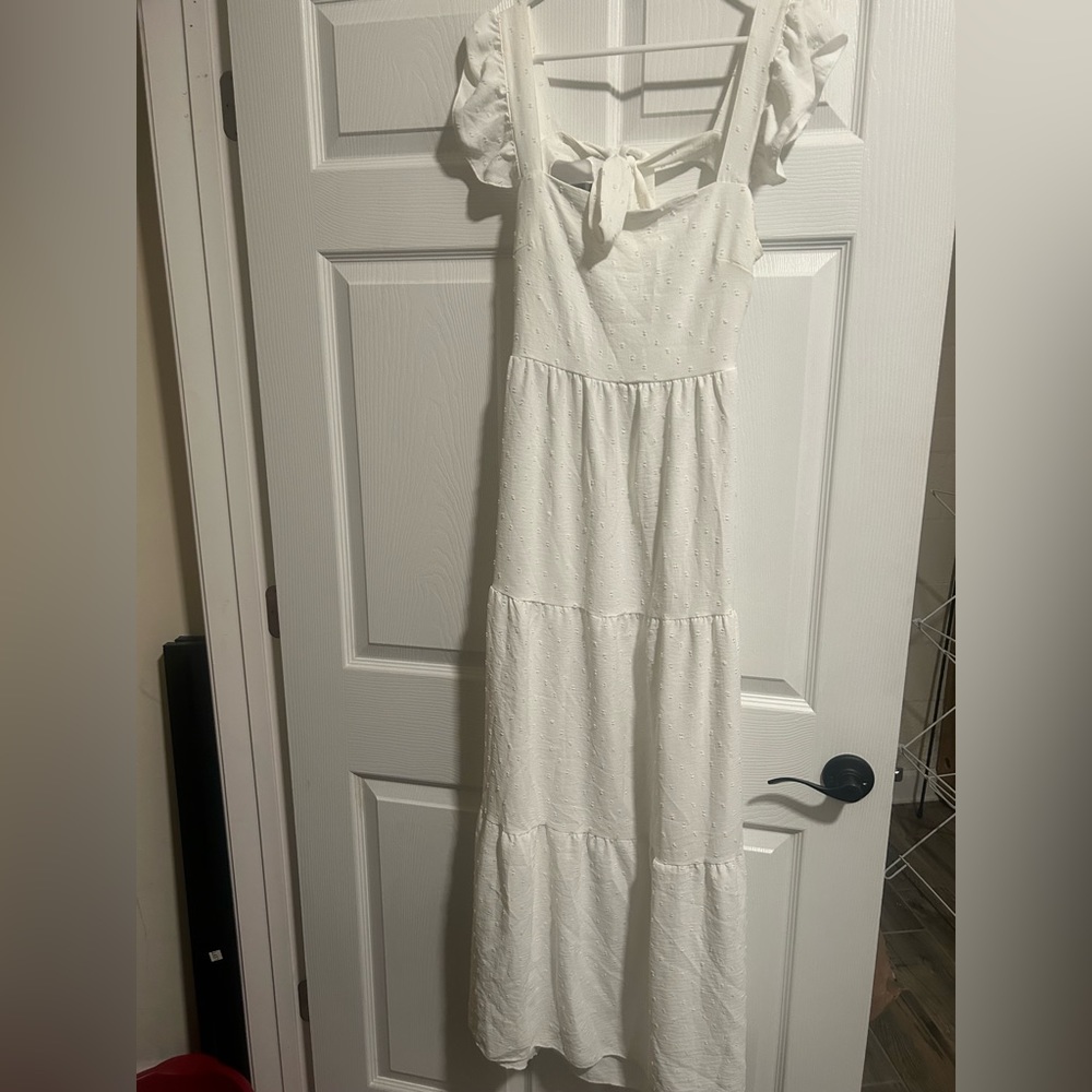 SHEIN, Size M, long white dress with open back, Stretchy